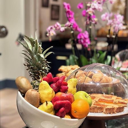 Nemi Hotel Milan Luaran gambar