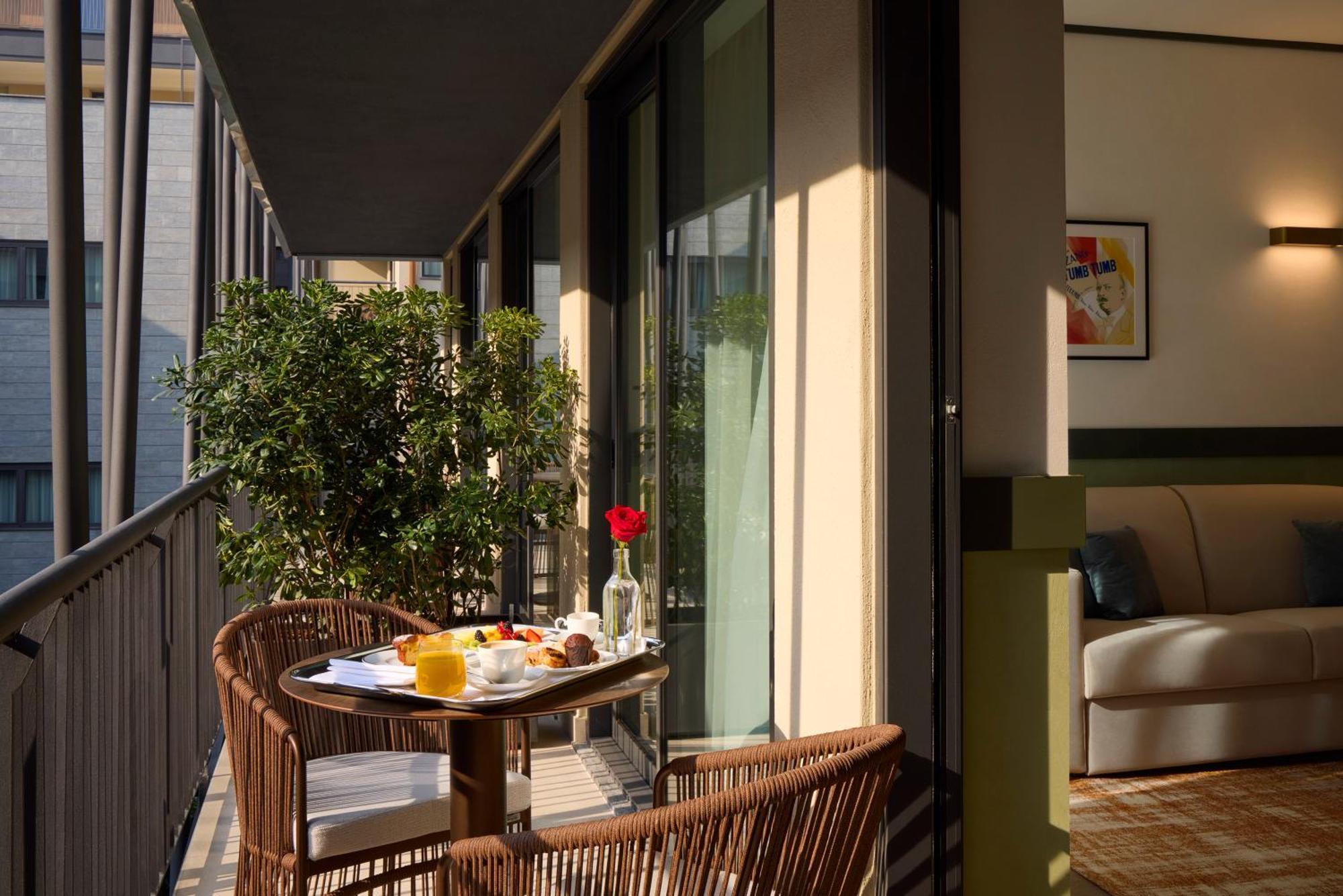 Nemi Hotel Milan Luaran gambar
