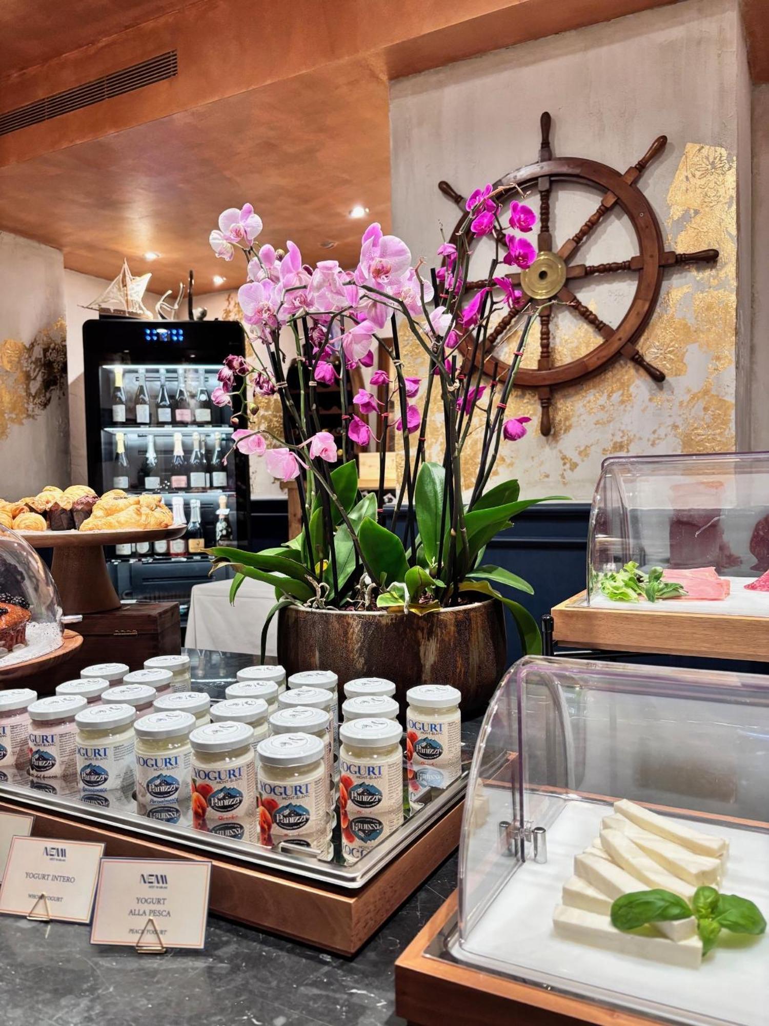 Nemi Hotel Milan Luaran gambar